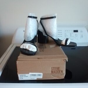 NWT Steve Madden Black Leather Heels